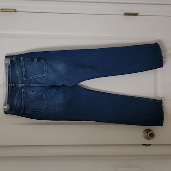 Old Navy Size 4 Ultra High Rise Super Straight Button Fly Jeans with Frayed Hem - Picture 14 of 15